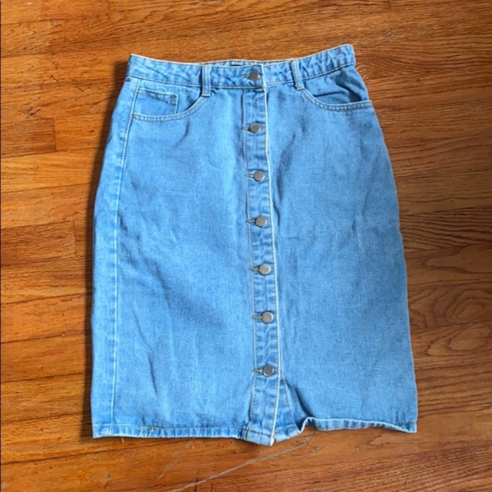 5 for $25🎈 Fifth Avenue button down skirt